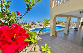 VILLA ROMAN . LA CUMBRE DEL SOL